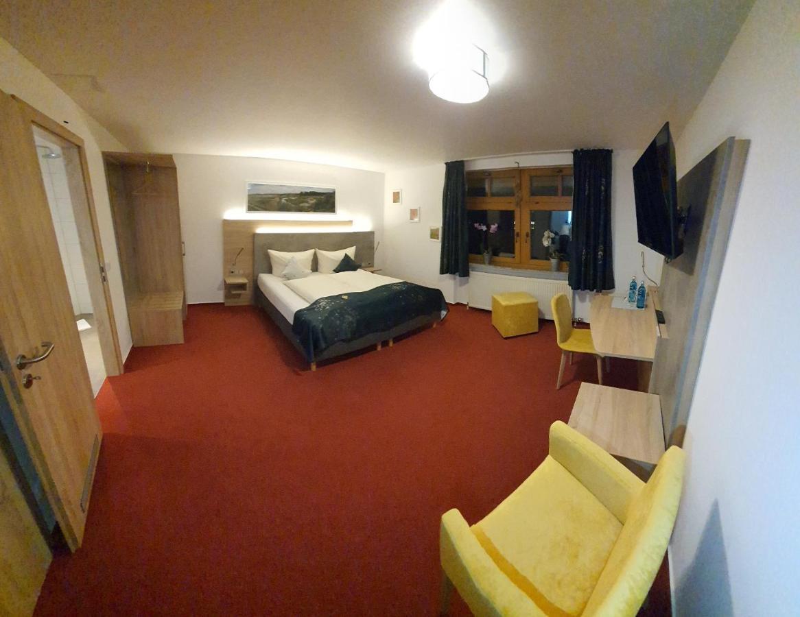 Hotel Bike & Hike Obersuhl Exterior photo